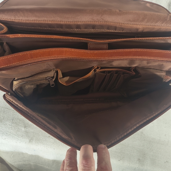 Leather Brown Briefcase / Messenger Bag Vintage 20" X 13" X 10" Tannery West - Picture 5 of 12